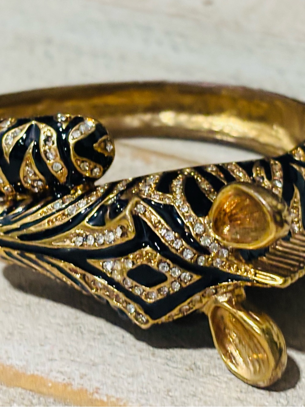Vintage❤️J. Crew Zebra Gold Rhinestone Bracelet - Picture 5 of 8